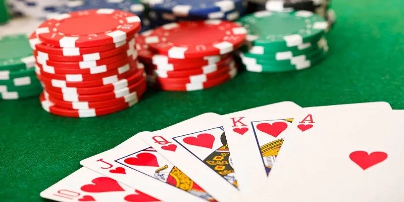 Cách Chơi Poker Texas Hold’em Chi Tiết
